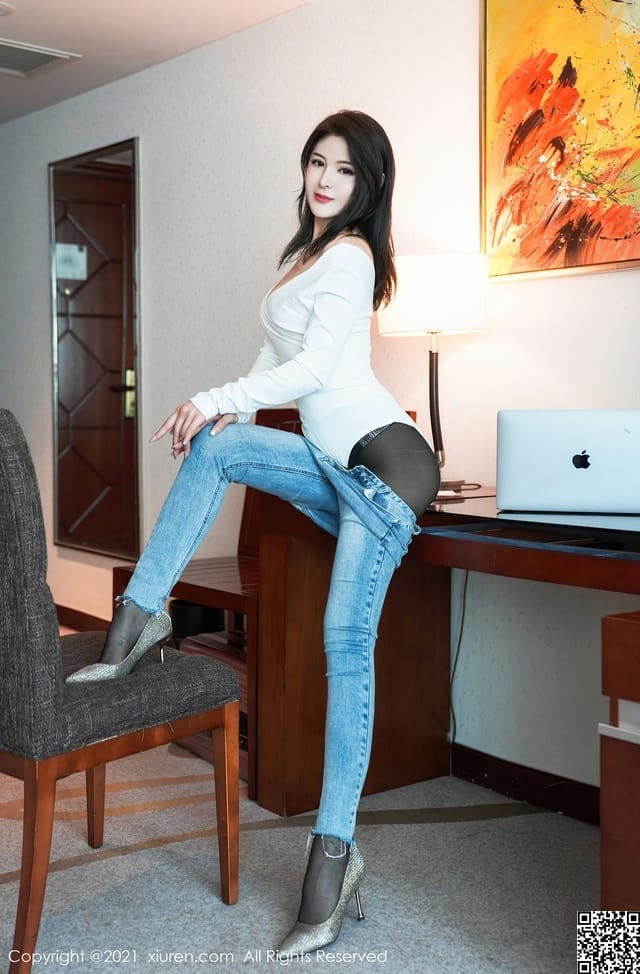 秀人网 – 2021.03.03 VOL.3158 璀灿[44+1P504M]-2