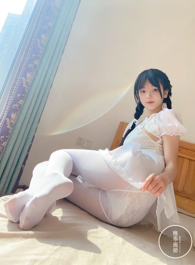 稚乖画册 – 夜夜 嬉戏 80d白丝 [74P1V-368MB]-2